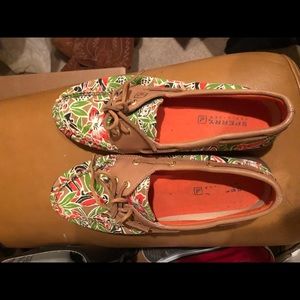 Sperry Topsiders w/ Lilly Pulitzer feel sz 7.5